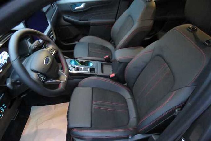 Ford Kuga 2.5 PHEV ST-Line X -30% Pano AHK2.1To.