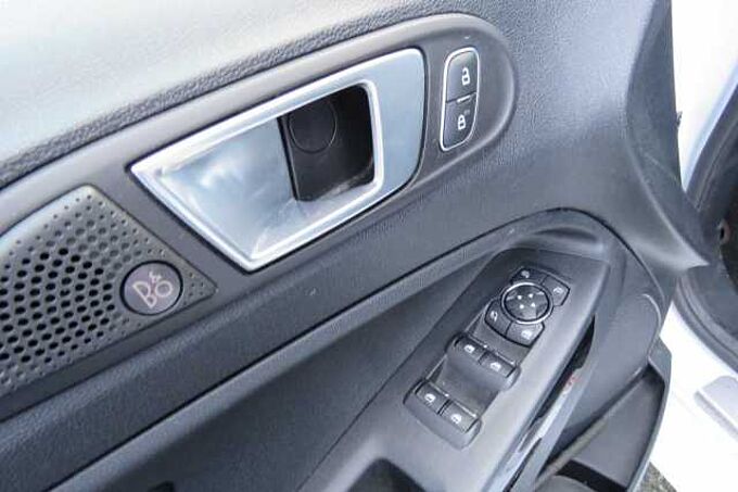 Ford EcoSport ST-Line B&O RFK Navi AHK