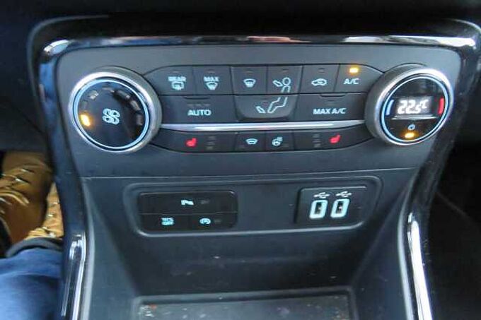 Ford EcoSport ST-Line B&O RFK Navi AHK