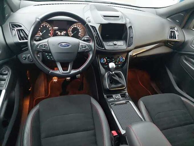 Ford Kuga 1.5 ST-Line/Navi