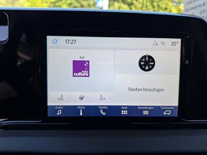 Ford Tourneo Courier Titanium Automatic