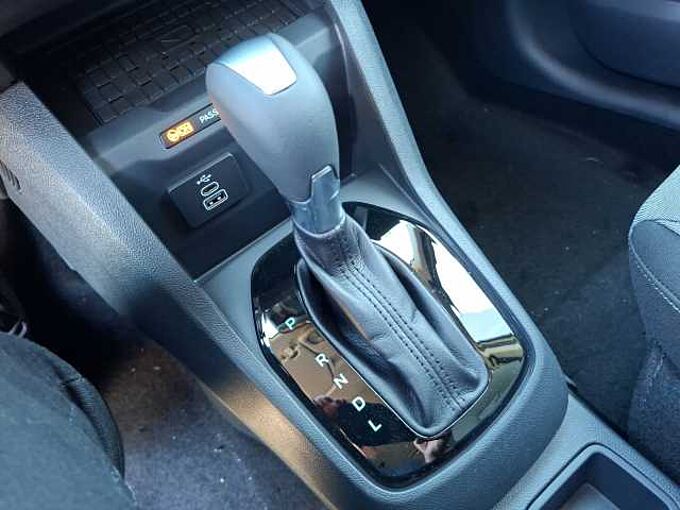 Ford Tourneo Courier Titanium Automatic
