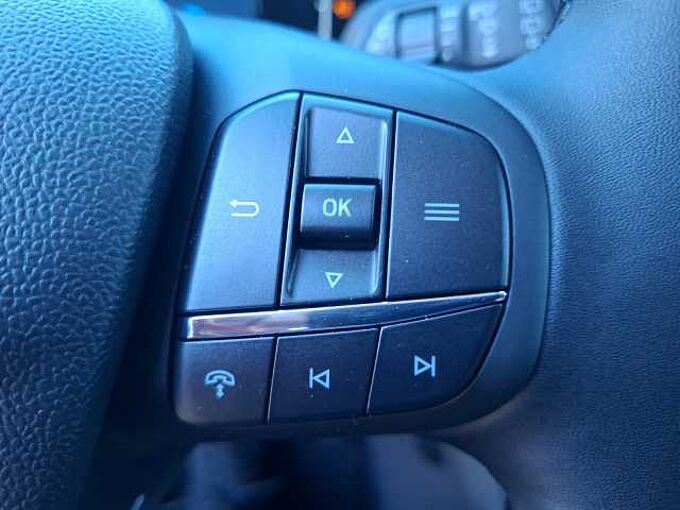 Ford Tourneo Courier Titanium Automatic