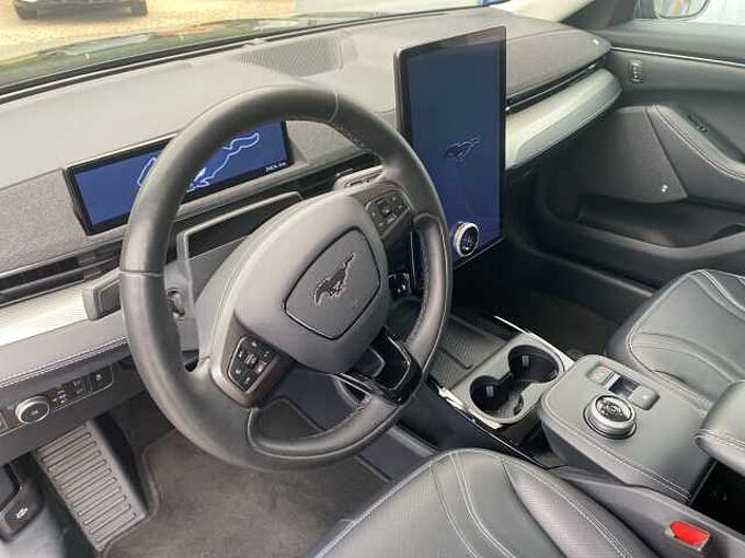 Ford MACH-E Extended Range 99KWH Pano 26TKM AHK