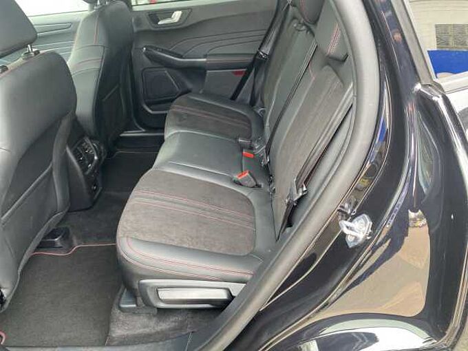 Ford Kuga 1.5 ST-Line X Pano AHK B&O