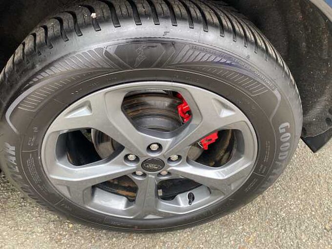 Ford Kuga 1.5 ST-Line X Pano AHK B&O