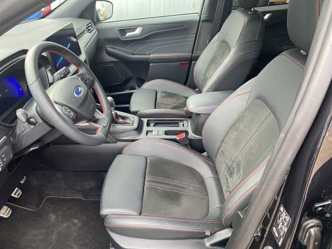 Ford Kuga 1.5 ST-Line X Pano AHK B&O