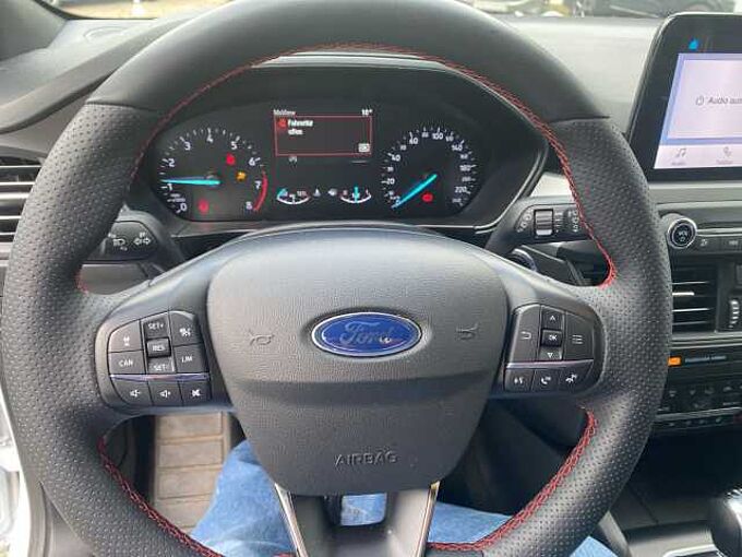Ford Focus Turnier Hybrid ST-LINE 21 TKM