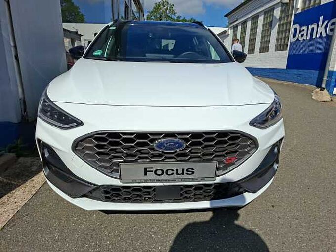 Ford Focus ST X Turnier Automatik Recaro AHK