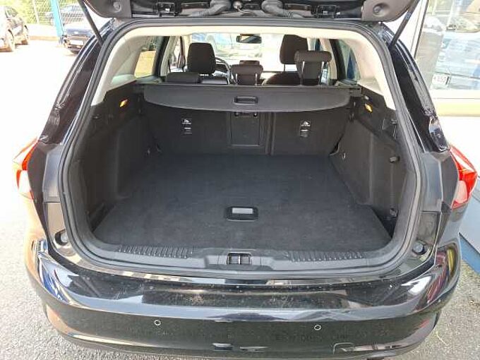 Ford Focus Cool & Connect