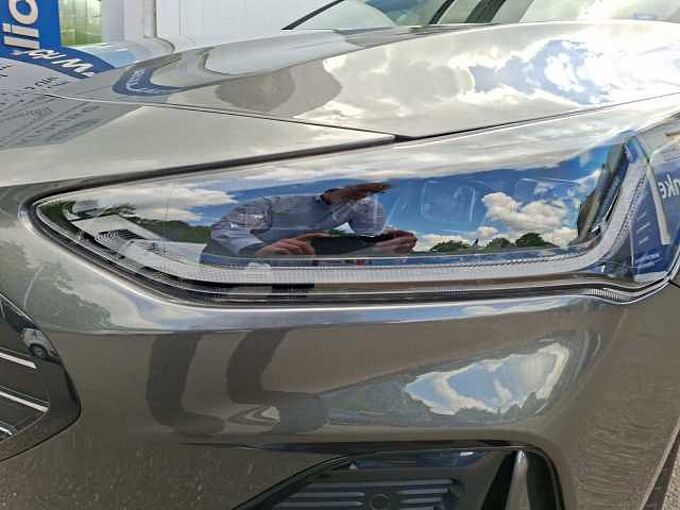 Ford Focus Turnier Hybrid Automatic ST- Line X