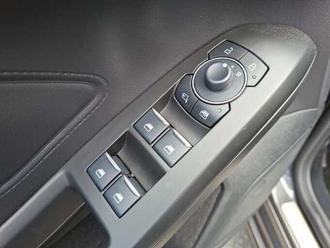 Ford Focus Turnier Hybrid Automatic ST- Line X