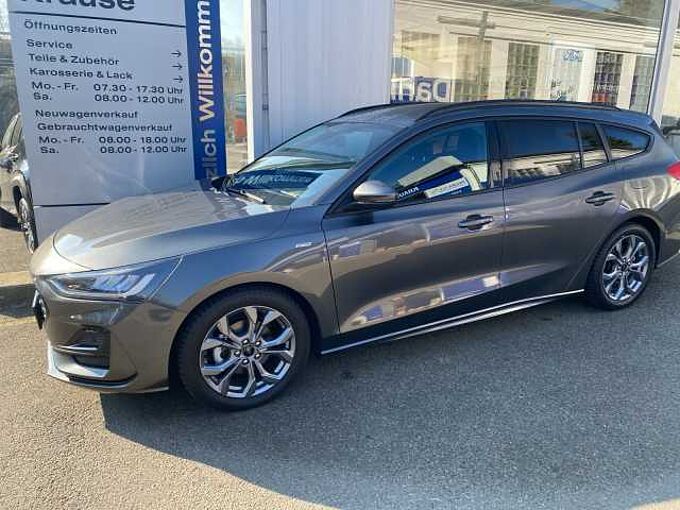 Ford Focus ST-Line X Automatic AHK