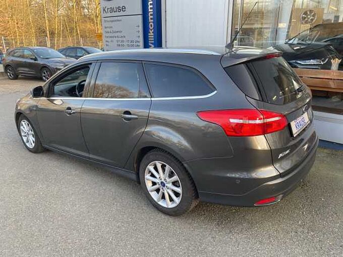 Ford Focus Titanium Automatic Neuer Motor