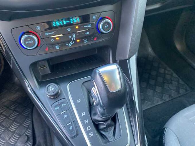 Ford Focus Titanium Automatic Neuer Motor