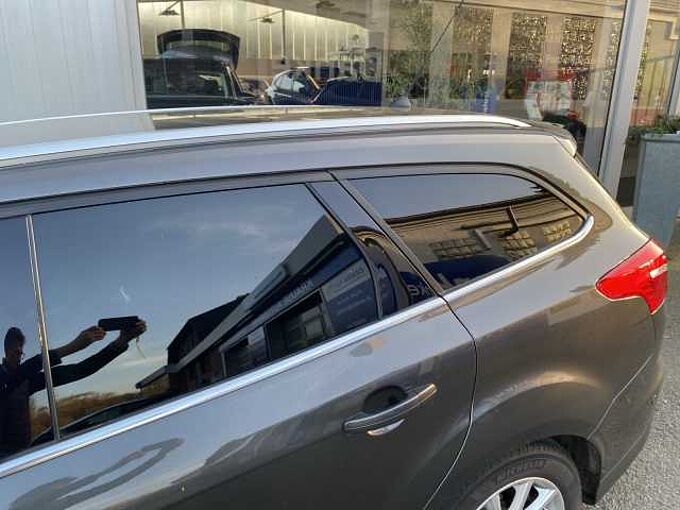 Ford Focus Titanium Automatic Neuer Motor