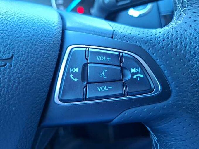 Ford EcoSport ST Line AHK 16 TKM