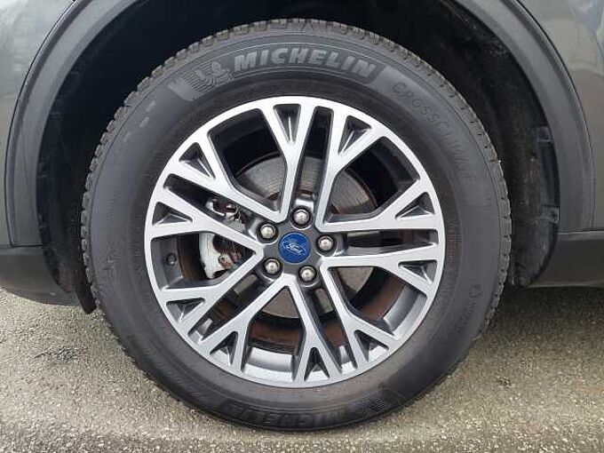 Ford Kuga Titanium PHEV AHK