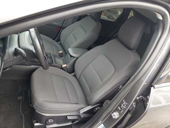 Ford Kuga Titanium PHEV AHK