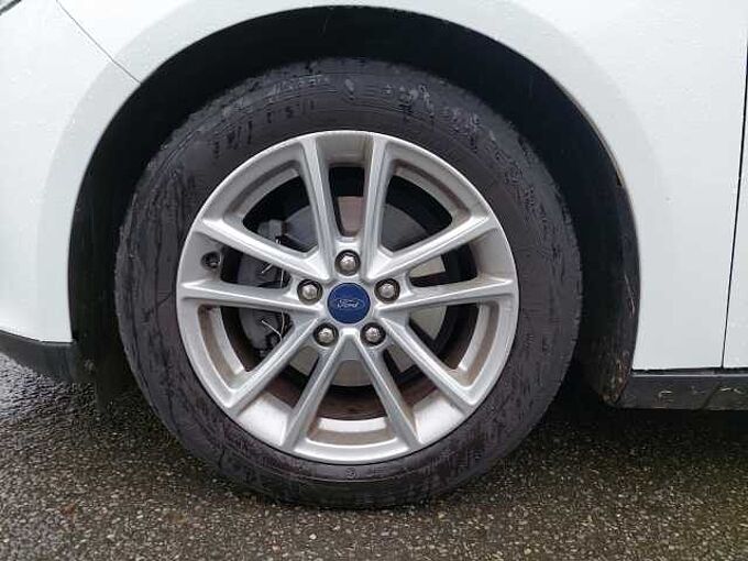 Ford Focus Turnier Business Klimaautom. LM