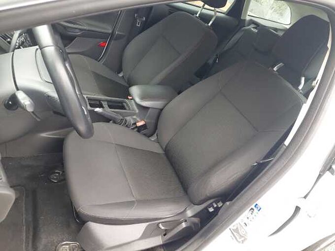 Ford Focus Turnier Business Klimaautom. LM