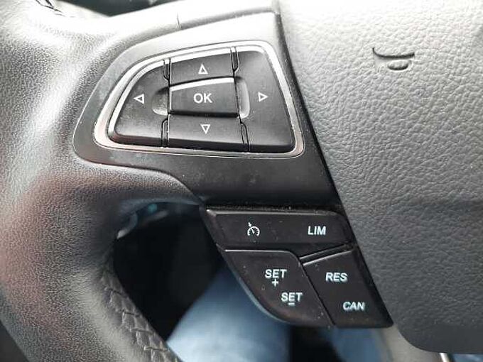 Ford Focus Turnier Business Klimaautom. LM