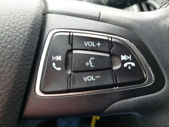 Ford Focus Turnier Business Klimaautom. LM