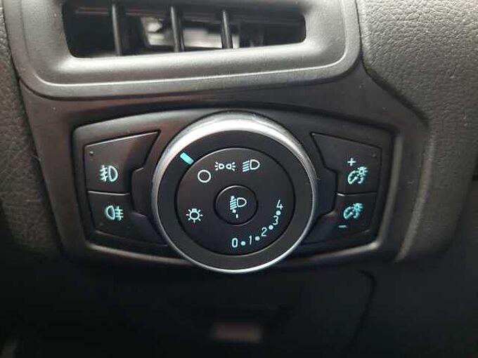 Ford Focus Turnier Business Klimaautom. LM