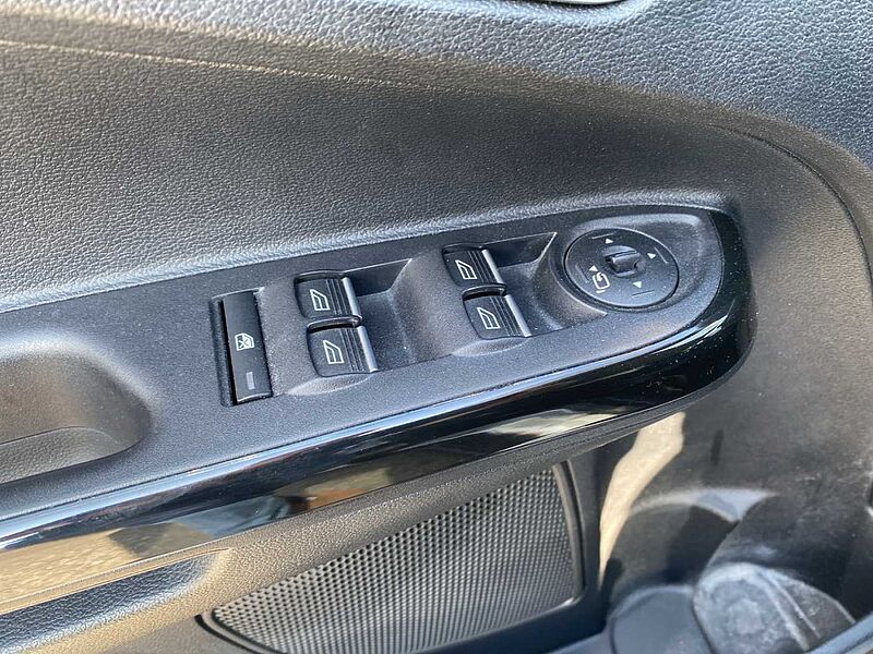 Ford B-MAX 1.6 Titanium Automatic 1.Hdn / 59TKM