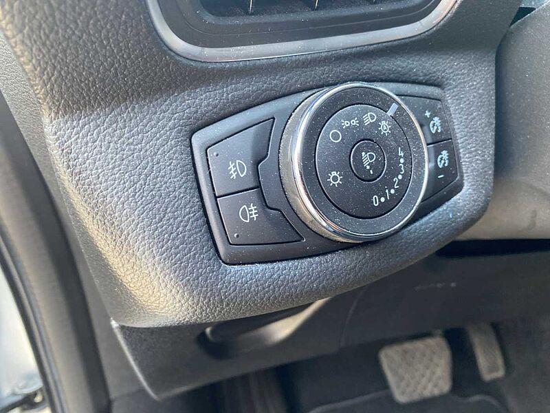 Ford B-MAX 1.6 Titanium Automatic 1.Hdn / 59TKM