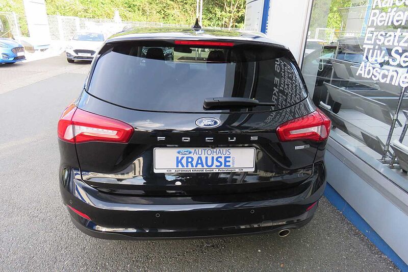 Ford Focus Turnier Titanium Hybrid Navi LED