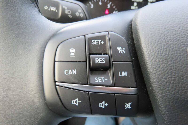 Ford Focus Turnier Titanium Hybrid Navi LED