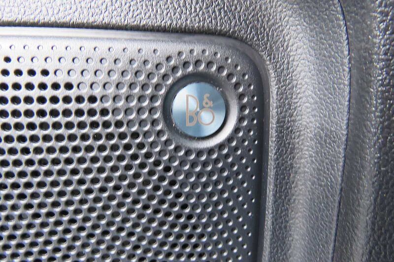 Ford Kuga PHEV ST-LINE X/Pano/AHK/20 Zoll Alu