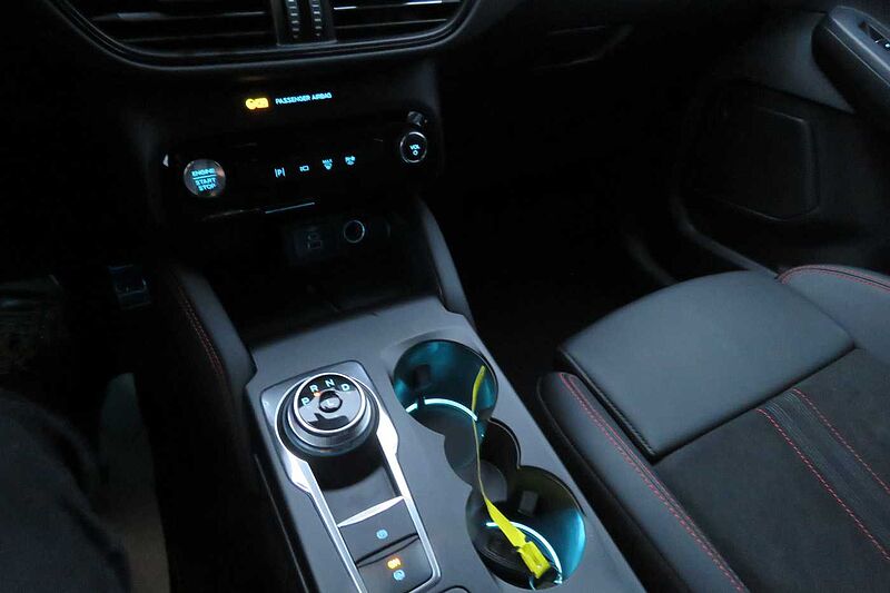 Ford Kuga 2.5 PHEV ST-Line X -30% Pano AHK