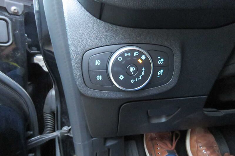 Ford Fiesta Cool&Connect  Navi Wipa