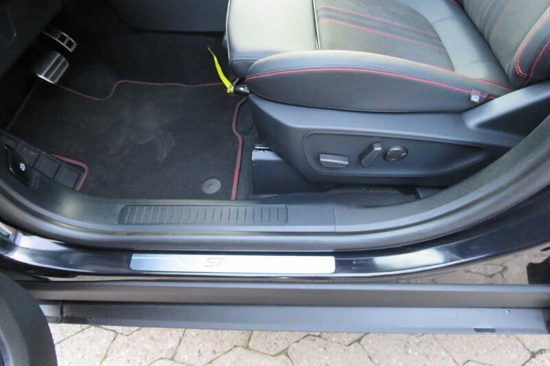 Ford Kuga 2.5 Hybrid FHEV ST-Line X AHK B&O