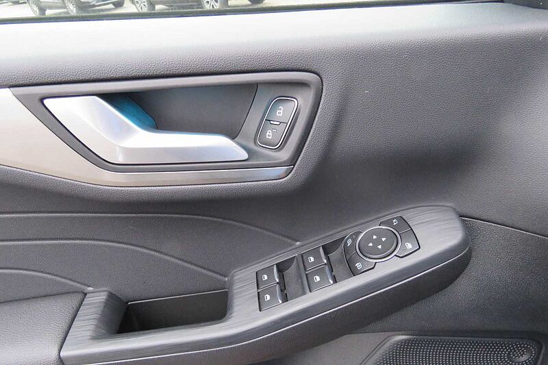 Ford Kuga 2.5 PlugIn Hybrid TITANIUM X AHK Navi