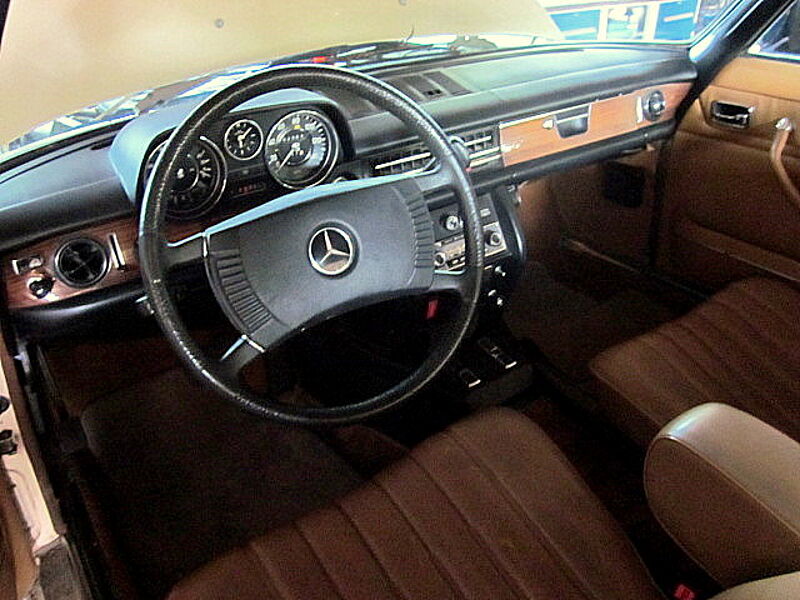 Mercedes-Benz Verkauft : C280 Coupe/8 / Klima/ Automatic