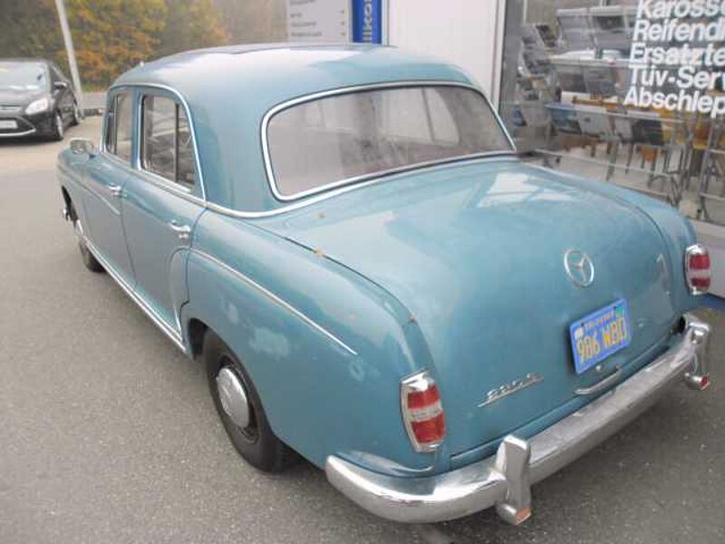 Mercedes-Benz Verkauft : 220 S Ponton/ Faltdach