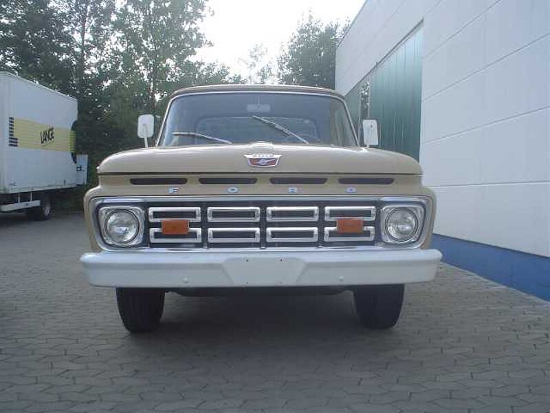 Ford Verkauft : Pickup F 100 V8 Custom Cab. 1964