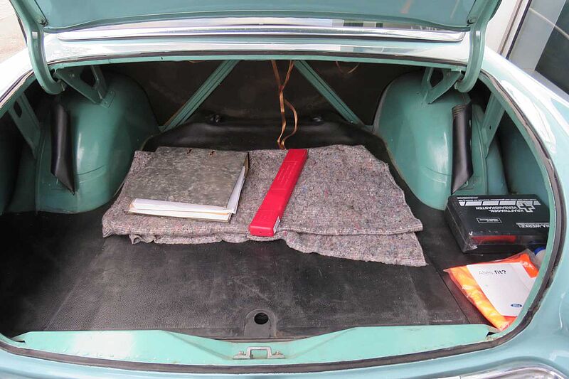 Ford Verkauft : Taunus 17M P2 Standard 2-türig