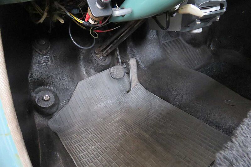 Ford Verkauft : Taunus 17M P2 Standard 2-türig