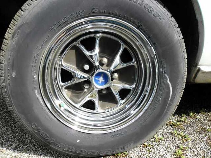 Ford Verkauft : Mustang Coupe V8 Automatic