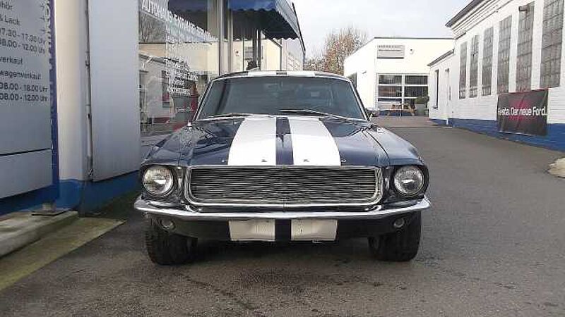Ford Verkauft : Mustang Coupe V8 1967 Schaltwagen