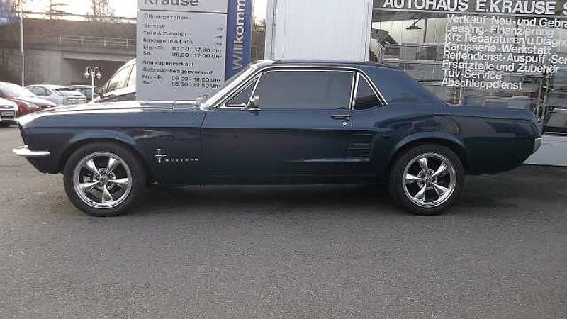 Ford Verkauft : Mustang Coupe V8 1967 Schaltwagen