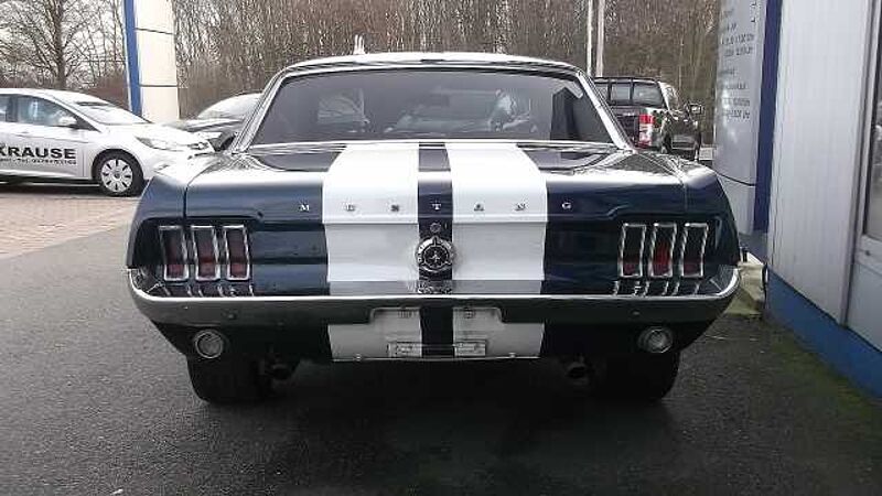 Ford Verkauft : Mustang Coupe V8 1967 Schaltwagen