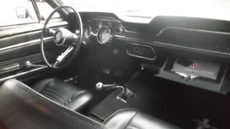 Ford Verkauft : Mustang Coupe V8 1967 Schaltwagen