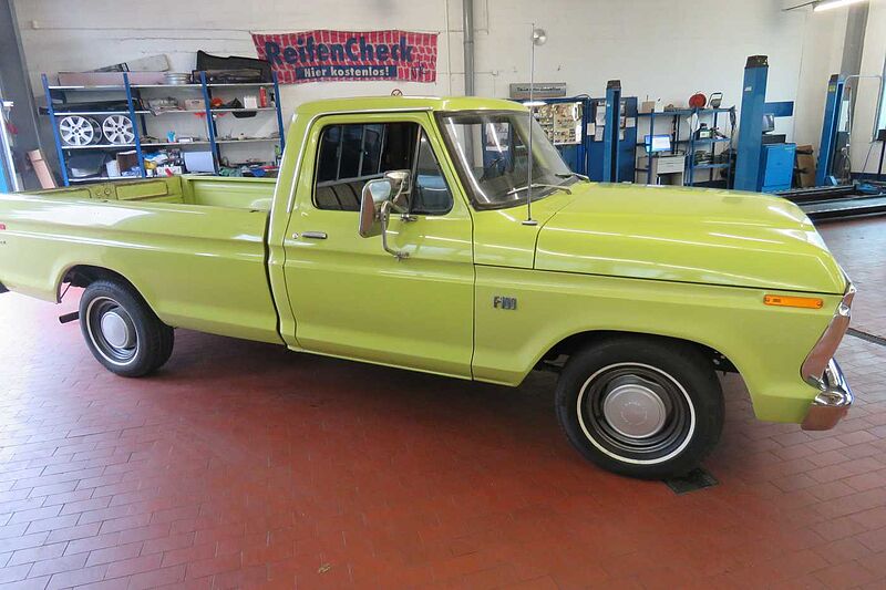 Ford Verkauft : F100 Pick up 1974 Custom V8 Automatic/TÜV