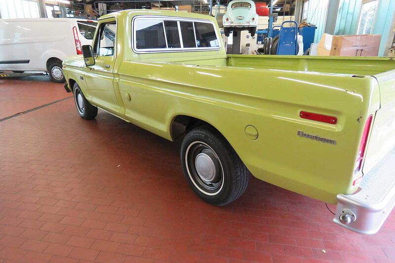 Ford Verkauft : F100 Pick up 1974 Custom V8 Automatic/TÜV