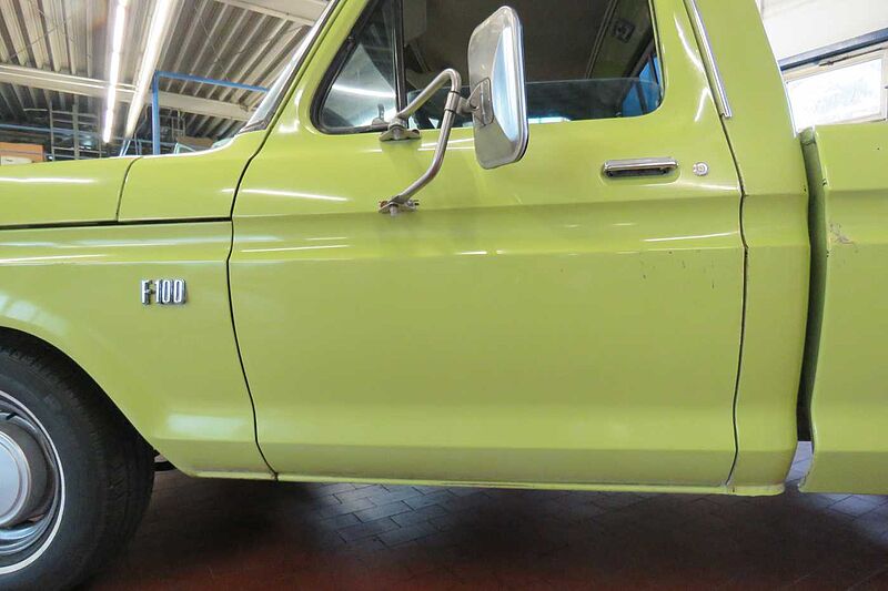 Ford Verkauft : F100 Pick up 1974 Custom V8 Automatic/TÜV